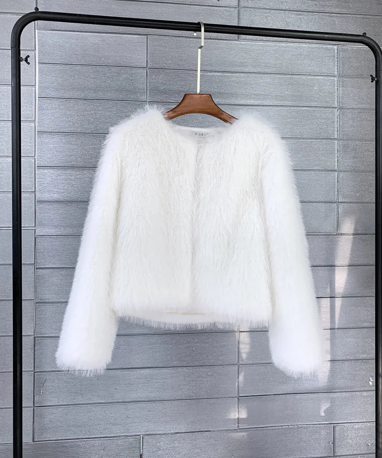 Elegant Winter Coat Modern & Versatile