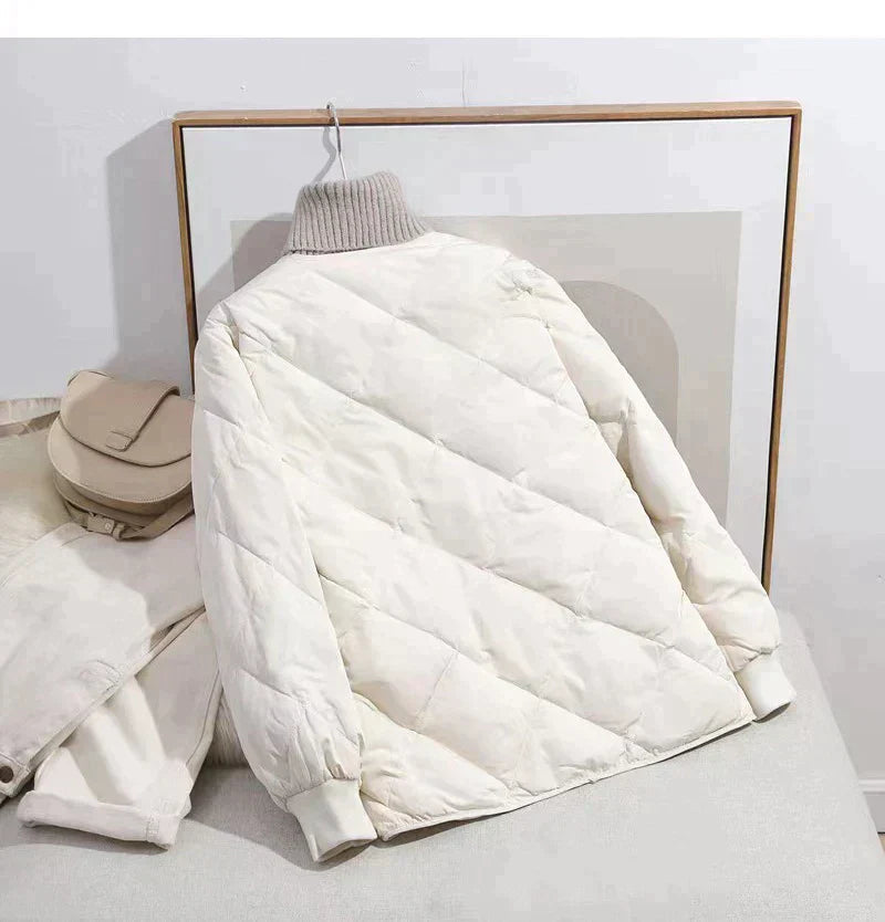Stilvolle Rundhalsjacke Damen Elegant Knopf - IdealeKleiden