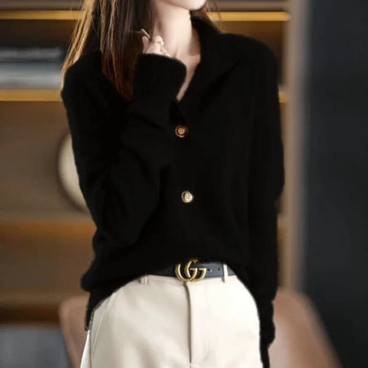 Stylish Women's Cardigan Model