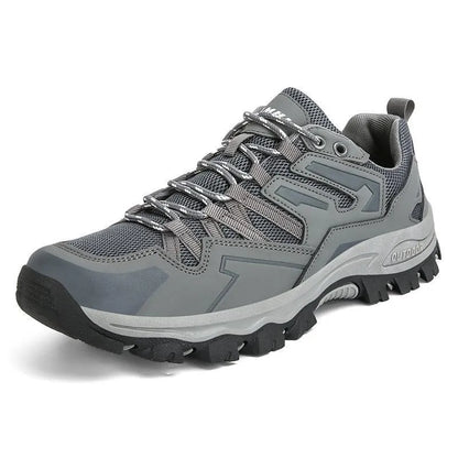 Hiking boots with breathable mesh membrane and robust sole