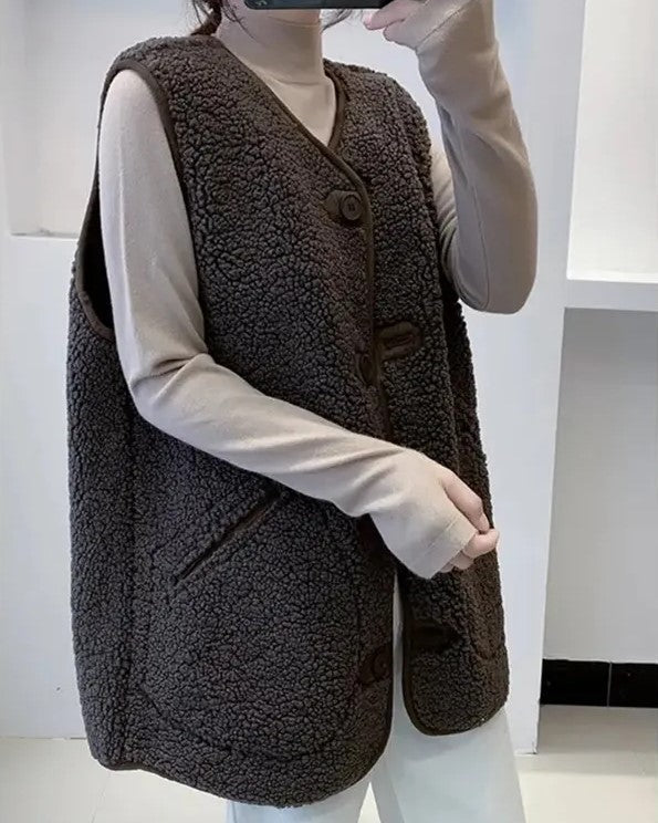 Elegant Wool Vest Women's Scarf Luxury Look