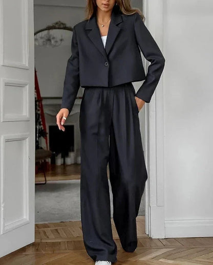 Practical Two-Piece Office Outfit for Women
