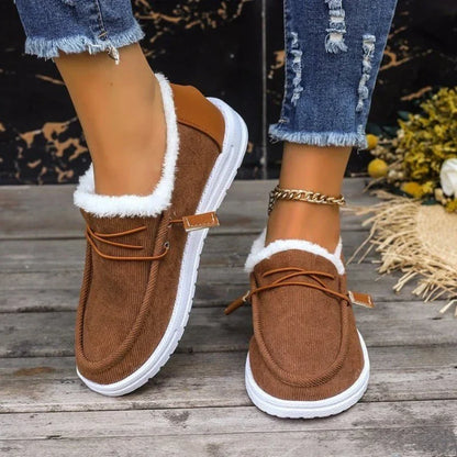 Warm winter boots with soft velvet