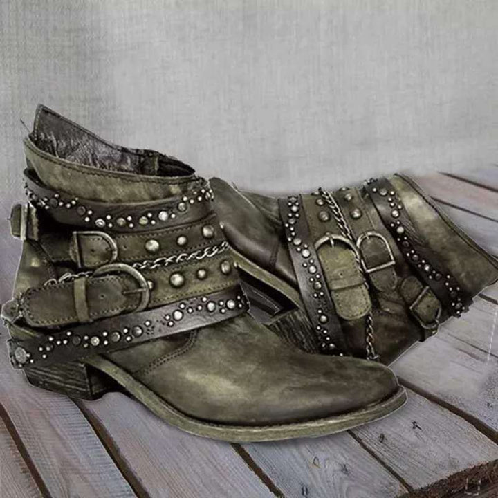 Stylish Boots Autumn Model
