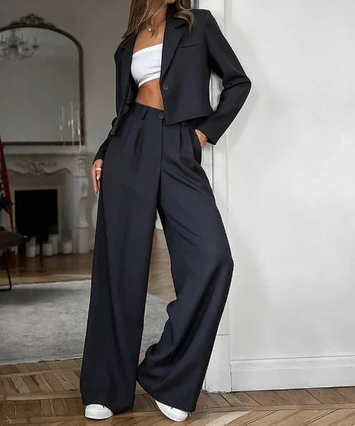 Practical Two-Piece Office Outfit for Women