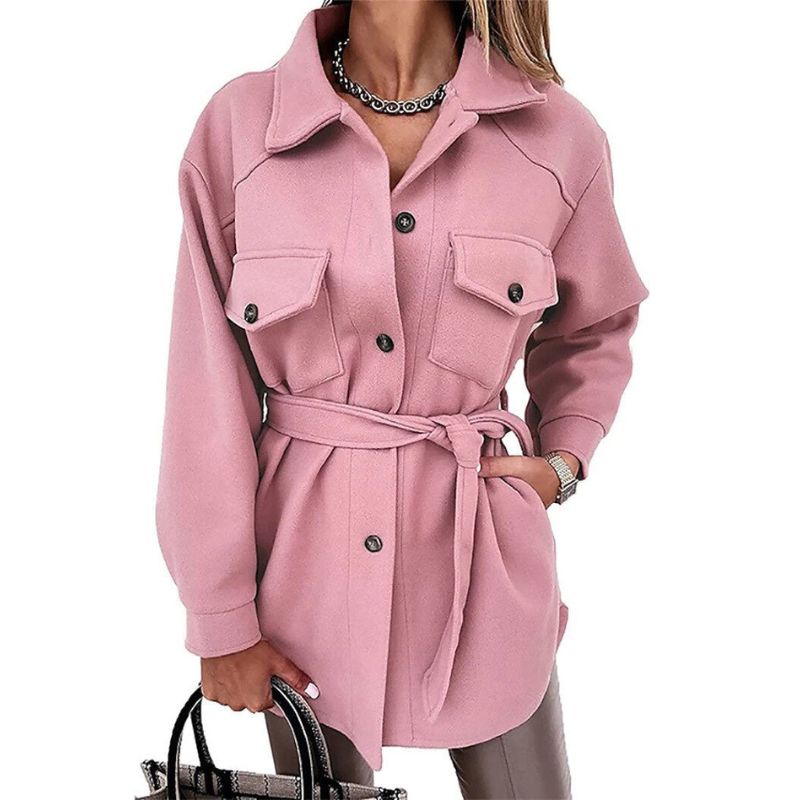 Fashionable women's jacket with buttons and front pockets