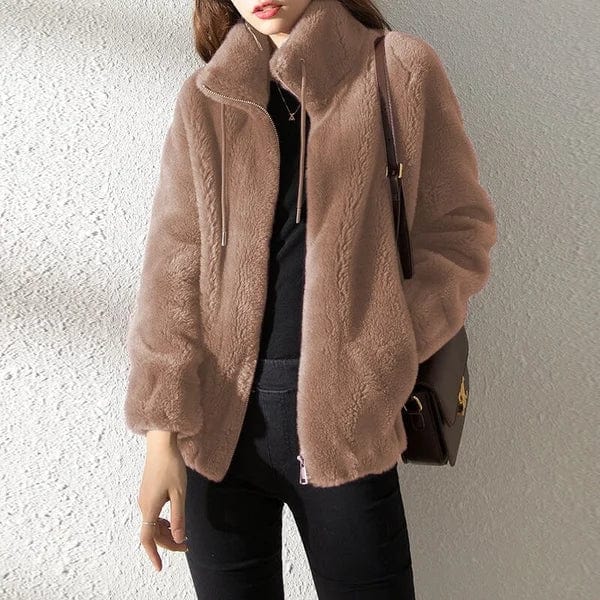 Practical winter jacket with zipper