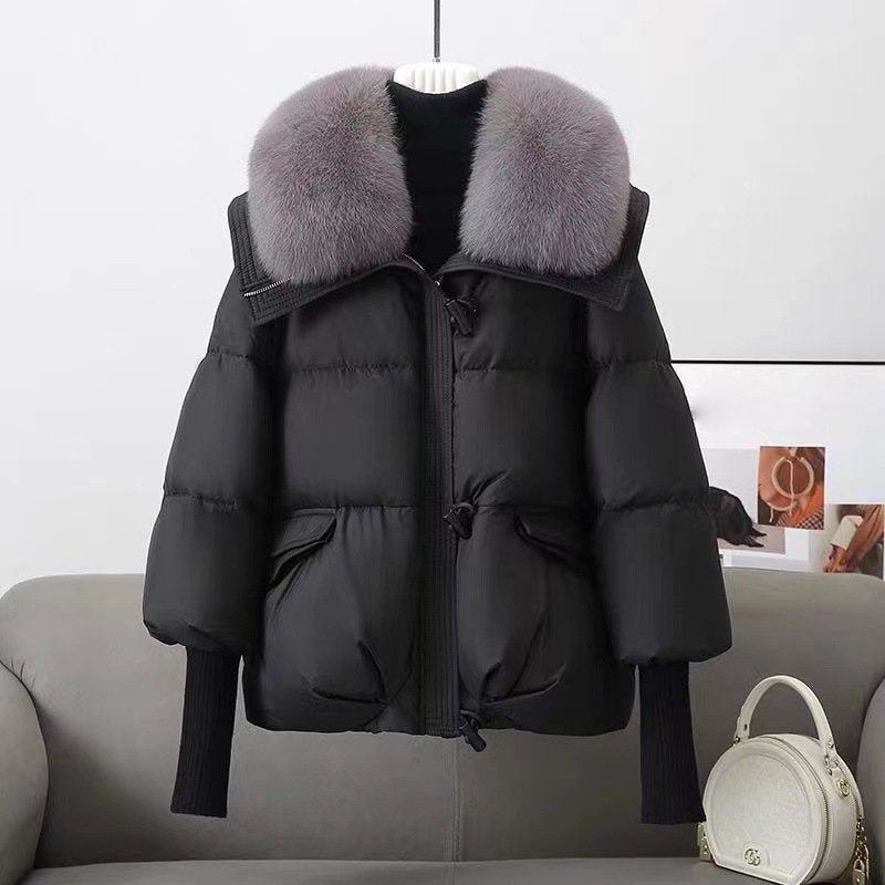 Fashionable Oversized Jacket with Quilted Faux Fur Collar