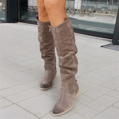 Fashionable Women's Boots Chic & Elegant