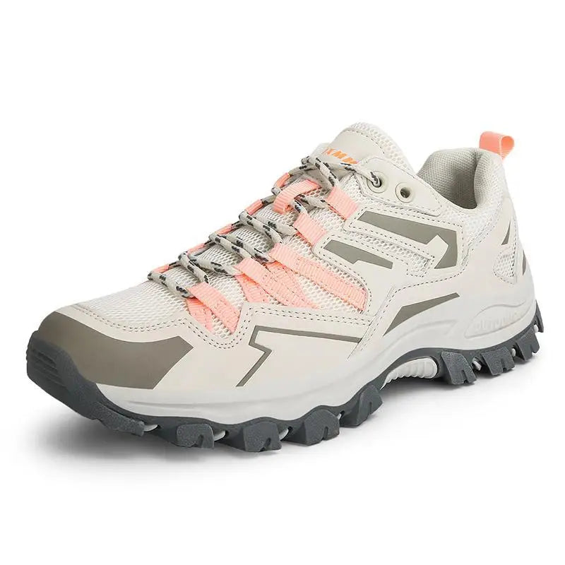 Hiking boots with breathable mesh membrane and robust sole