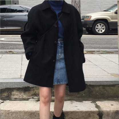 Oversized Wool Coat with Buttons Elegant