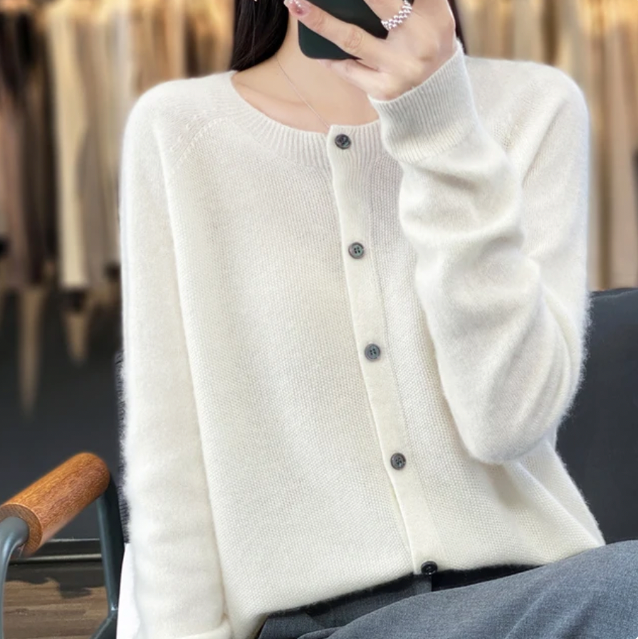 Women's Wool Cardigan Soft Stylish Autumn Winter