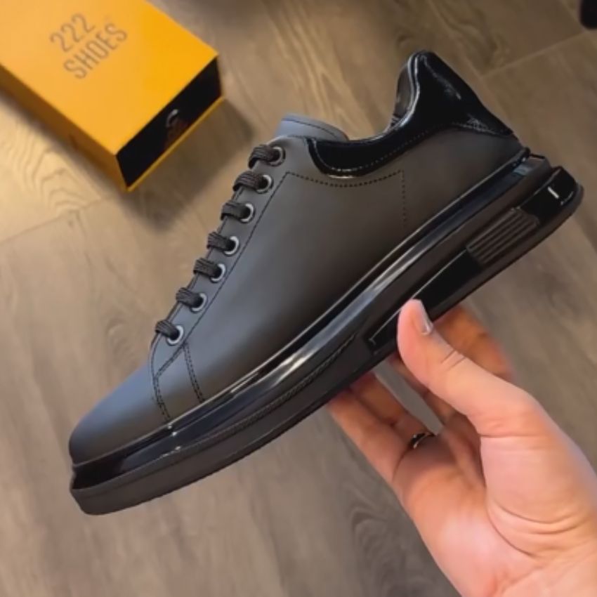 Rutschfeste Herren Sneaker Schwarz Sport - IdealeKleiden