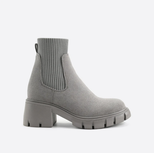 Hohe Stiefeletten Dicksohlige Boots - IdealeKleiden