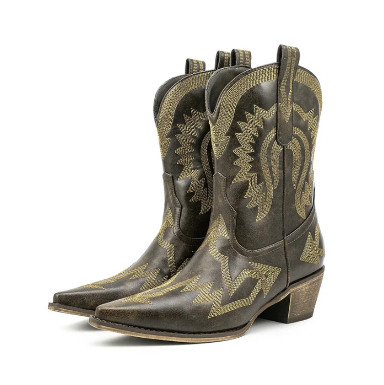 Elegant Leather Cowboy Boots for Women in Western Style