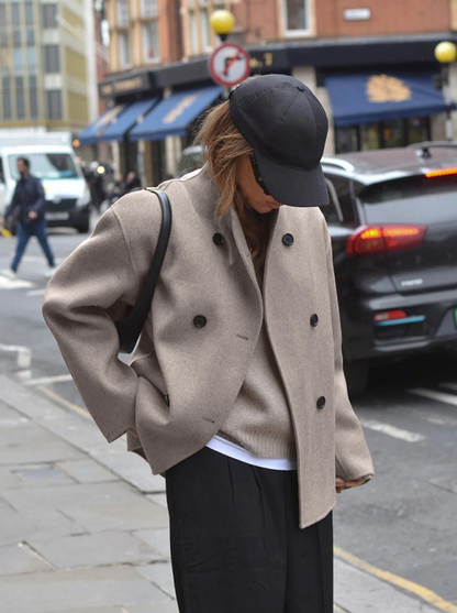 Modischer Damenmantel Oversized Schnitt