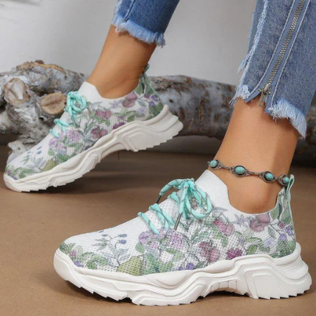 Emma - Comfortable, breathable running shoe