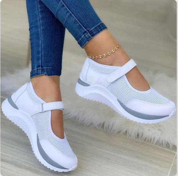 Stylische Sneaker mit dicken Sohlen