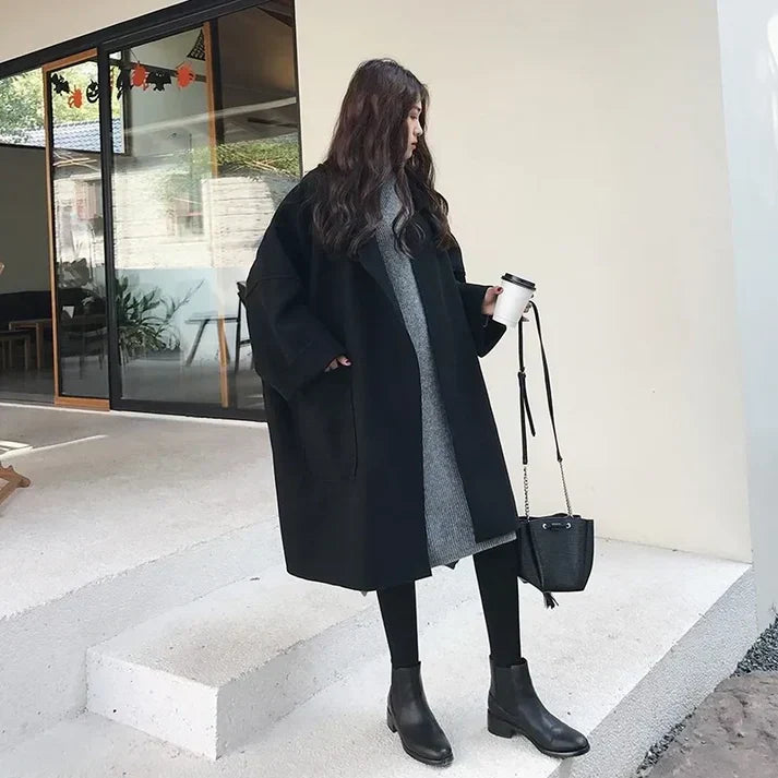 Trendy Women's Winter Coat Model