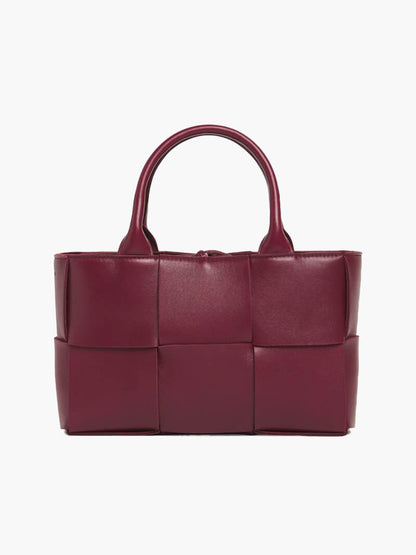 Elegant leather handbag for women