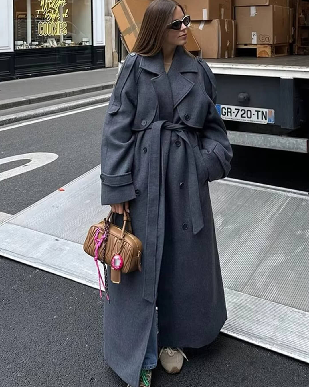 Women's Wool Coat Elegant and Versatile