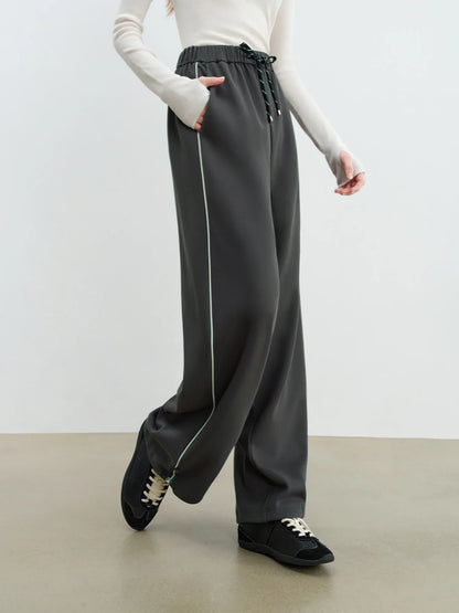 Moderne Damenkleidung | Stilvolles Outfit mit Farbiger Jacke und Comfort Hosen - IdealeKleiden