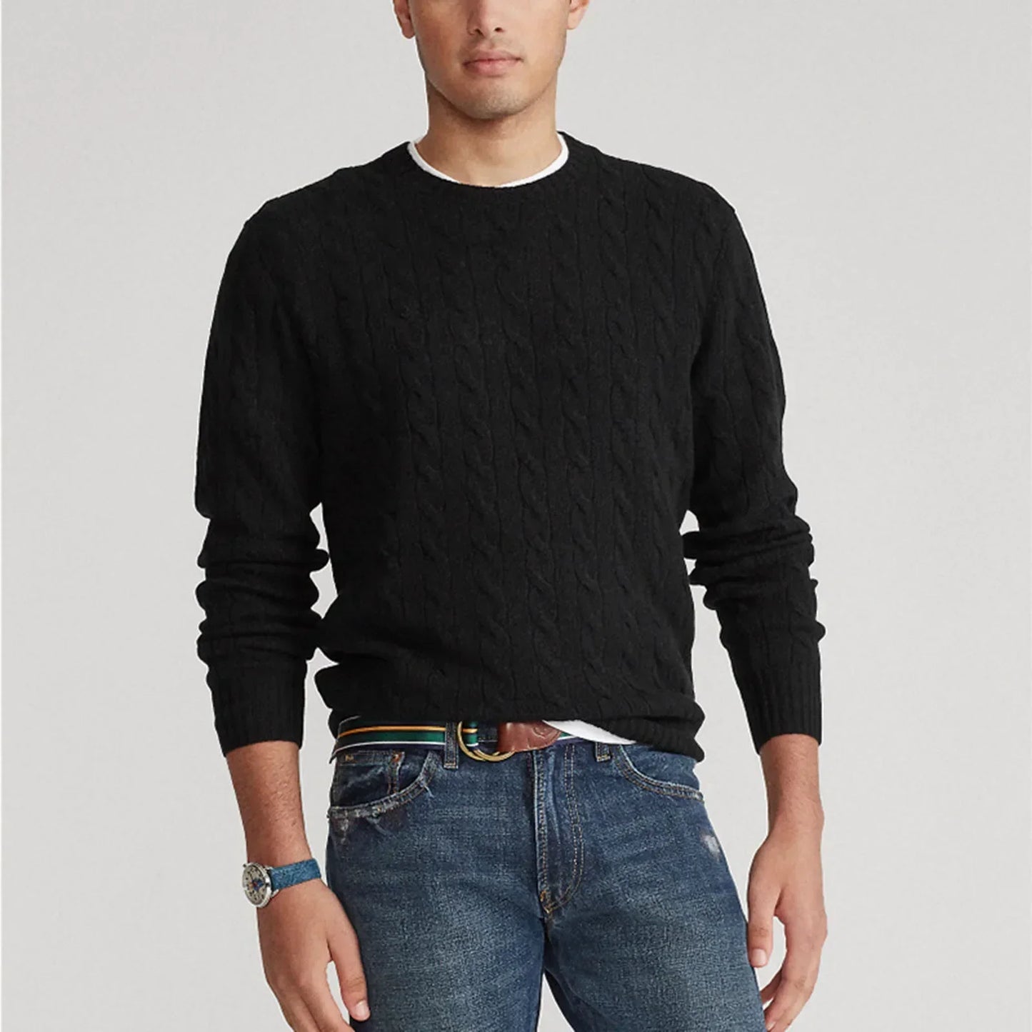Men's Cable Knit Round Neck Sweater