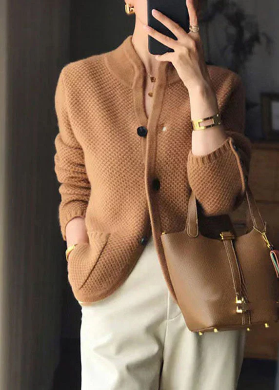 Comfortable Knitted Cardigan With Buttons