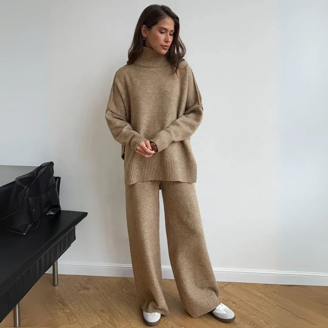 Übergroßes Loungewear Set mit Rollkragenpullover und Joggerhosen