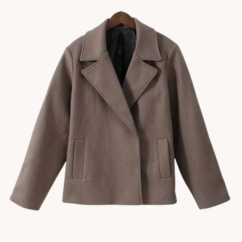 Eleganter Damenmantel mit Revers-Kragen