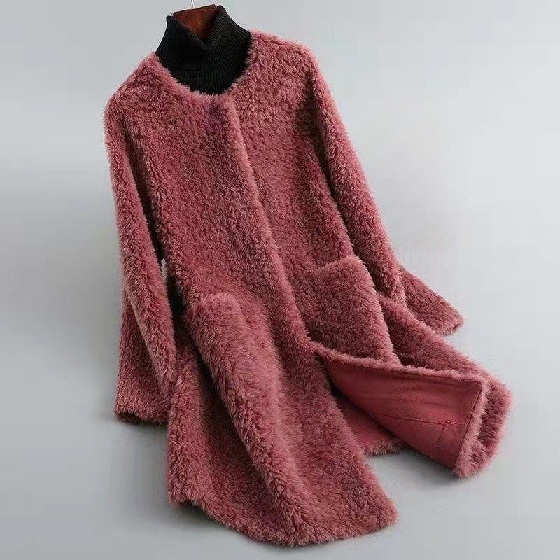 Comfortable relaxed fit wool coat with pockets