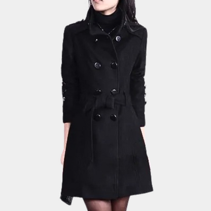 Elegant women's winter coat with belt