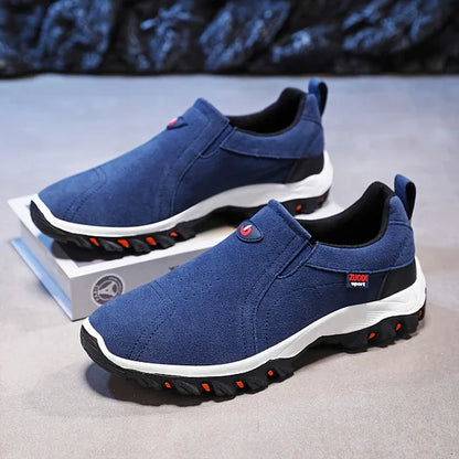 Men's hiking boots, comfortable with rubber sole