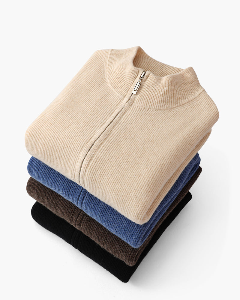 Warme Strickjacke aus reiner Wolle - IdealeKleiden