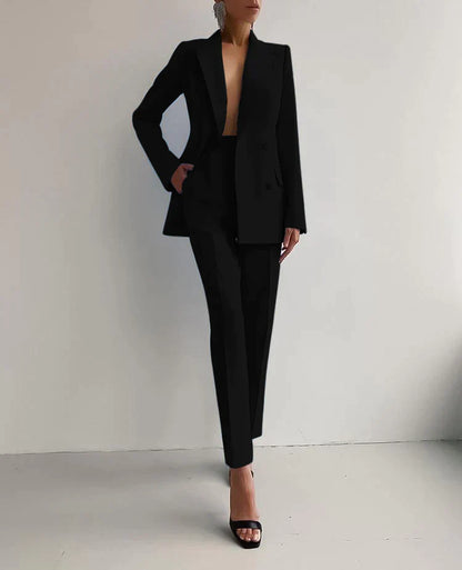 Stylish Suit Set: Elegant Blazer and Trousers