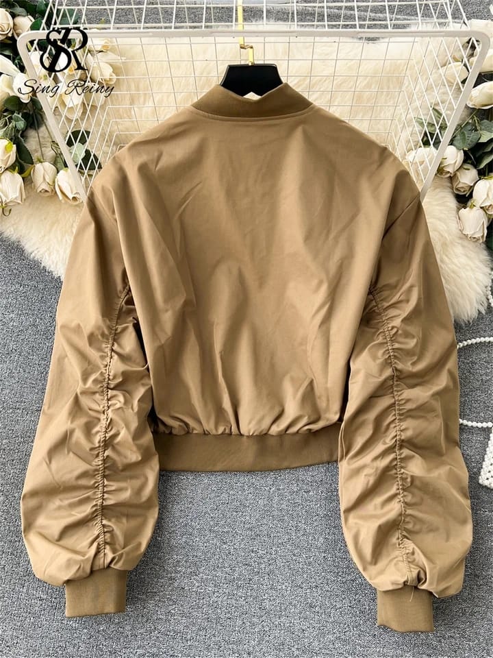 Practical Jacket With Many Pockets