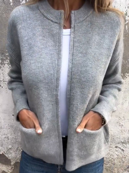 Women's Comfortable Sweatshirt with Pockets