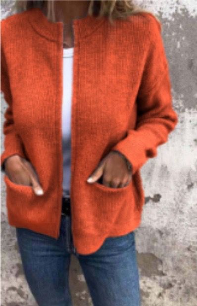 Women's Comfortable Sweatshirt with Pockets