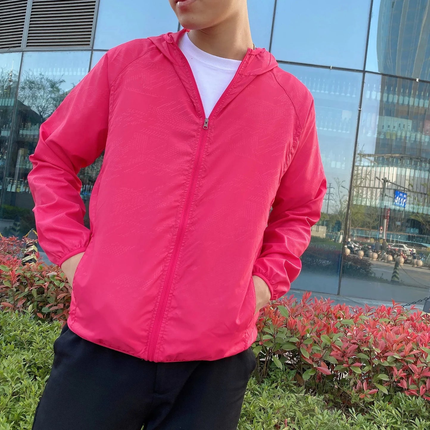 Men's Lightweight Hooded Windbreaker