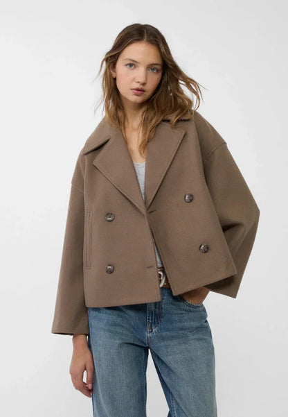 Modern Casual Jacket Lightweight and Sporty