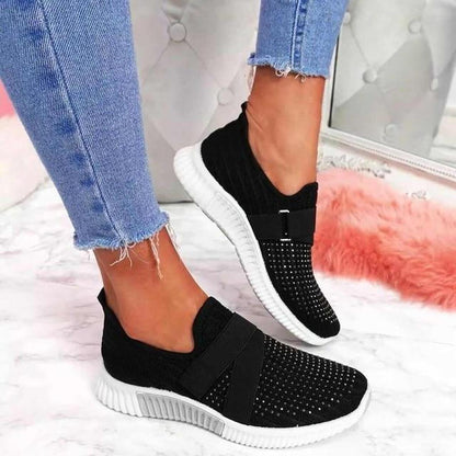 Women's Modern Athletic Shoe with Elastic Laces