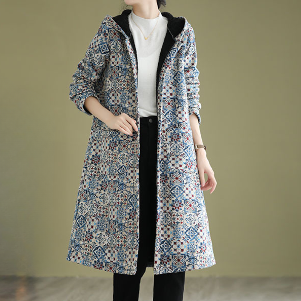 Elegant Women's Winter Jacket With Hood