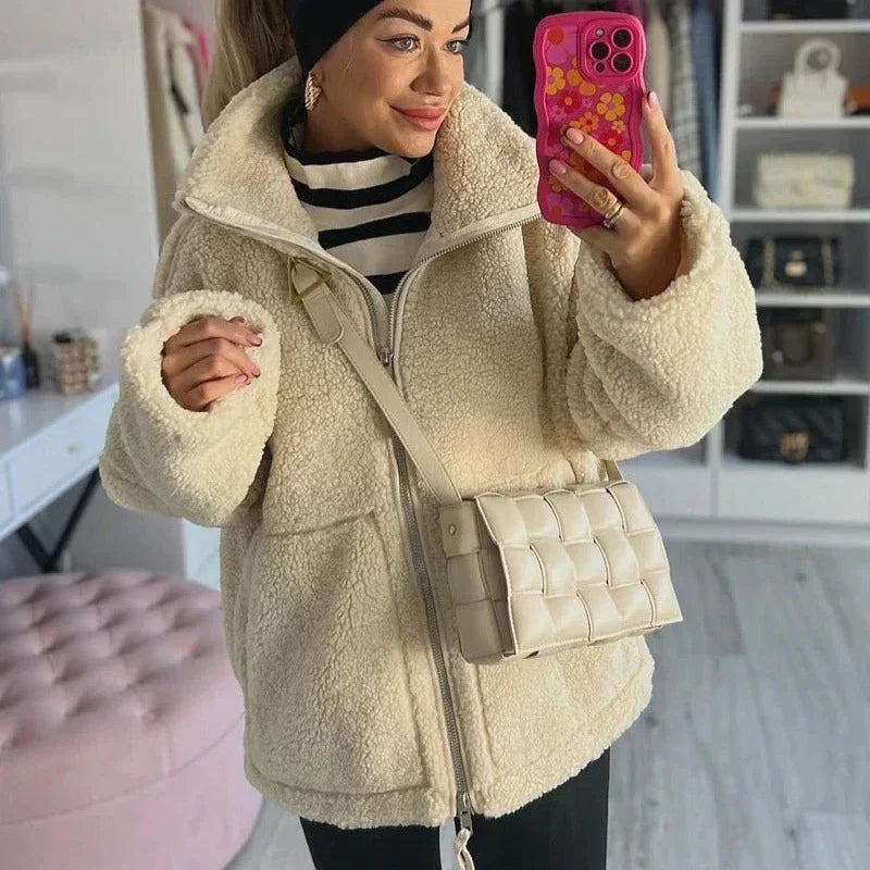 Damen Plüschjacke Weich und Warm