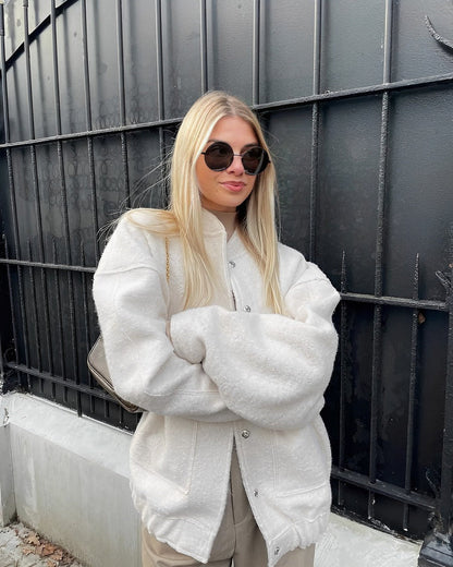 Elegant Winter Jacket Timeless Chic Style
