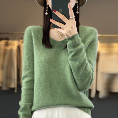 Comfortable Women's V-Neck Warm Winter Sweater
