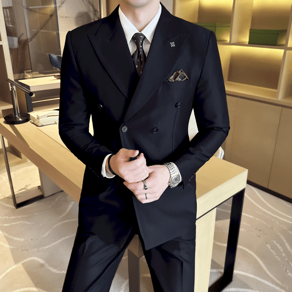 Men's Suit Elegant Office