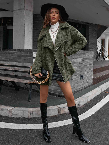 Stylish Teddy Jacket with Zipper Collar
