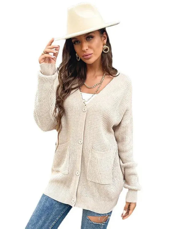 Fashionable women's bag for knit and sweater looks
