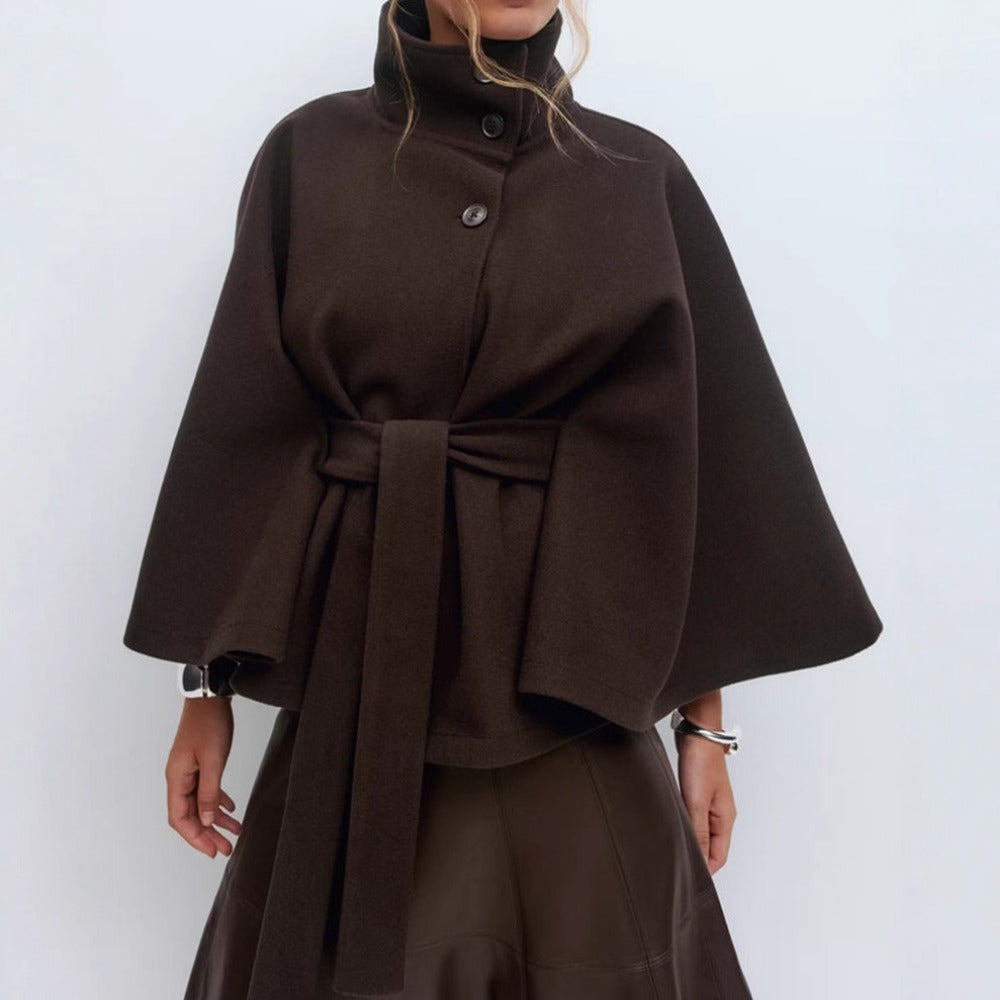 Elegante Damenkleidung | Hochgeschlossenes Kleid Mit Gürtel