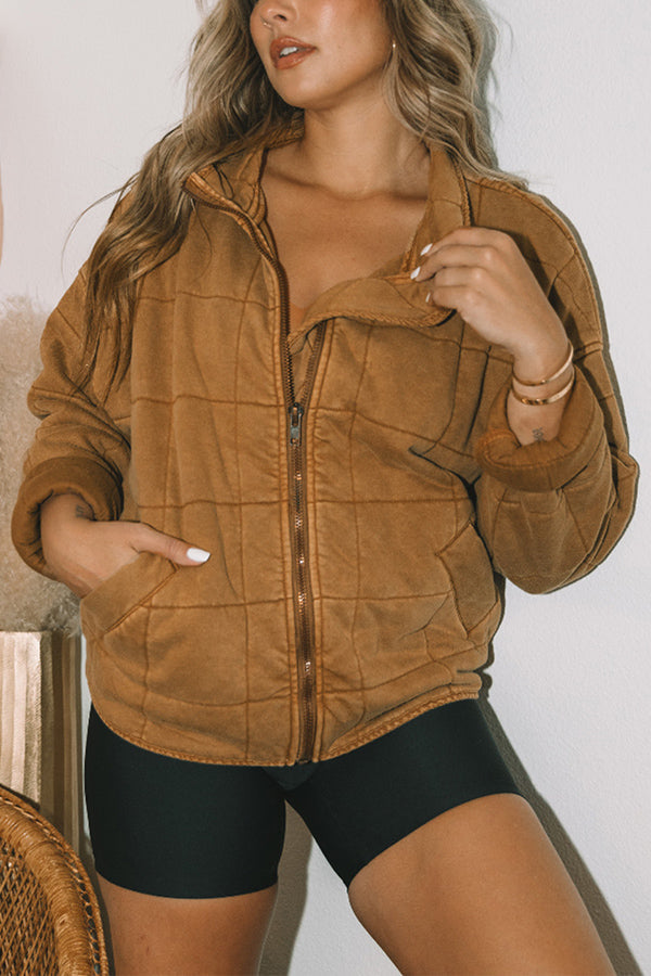 Modische Steppjacke Mit Aufgesetzter Tasche